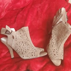 Vince Camuto Yamina Heels 8